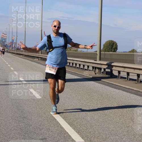 03.10.2025 - Köhlbrandbrückenlauf Strokosch-Dieckow http://msf.ph/oto/9111828 03.10.2025 12:39:51 Position 3 4017 meine-sportfotos.de