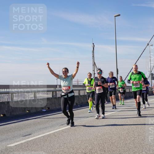 03.10.2025 - Köhlbrandbrückenlauf Michael Burmester http://msf.ph/oto/9111840 03.10.2025 12:54:03 Position 2  meine-sportfotos.de