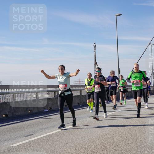 03.10.2025 - Köhlbrandbrückenlauf Michael Burmester http://msf.ph/oto/9111845 03.10.2025 12:54:03 Position 2  meine-sportfotos.de