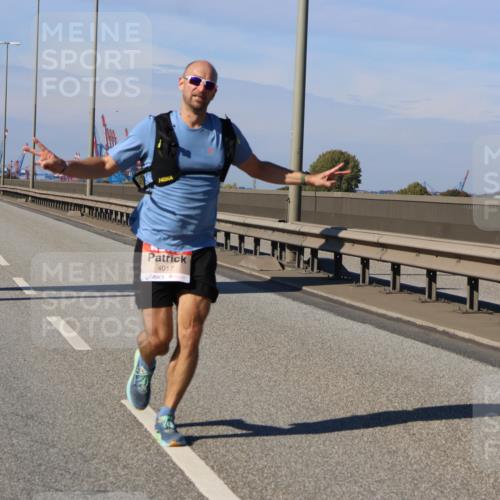 03.10.2025 - Köhlbrandbrückenlauf Strokosch-Dieckow http://msf.ph/oto/9111851 03.10.2025 12:39:52 Position 3 4017 meine-sportfotos.de