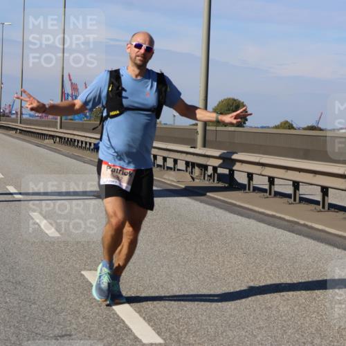 03.10.2025 - Köhlbrandbrückenlauf Strokosch-Dieckow http://msf.ph/oto/9111855 03.10.2025 12:39:52 Position 3 407 meine-sportfotos.de