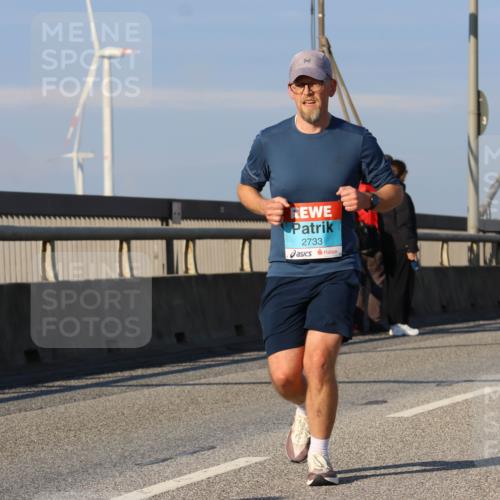 03.10.2025 - Köhlbrandbrückenlauf Strokosch-Dieckow http://msf.ph/oto/9111858 03.10.2025 09:44:52 Position 2 2733 meine-sportfotos.de