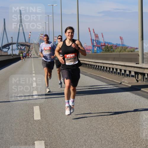 03.10.2025 - Köhlbrandbrückenlauf Strokosch-Dieckow http://msf.ph/oto/9111882 03.10.2025 12:40:08 Position 3 4092 meine-sportfotos.de