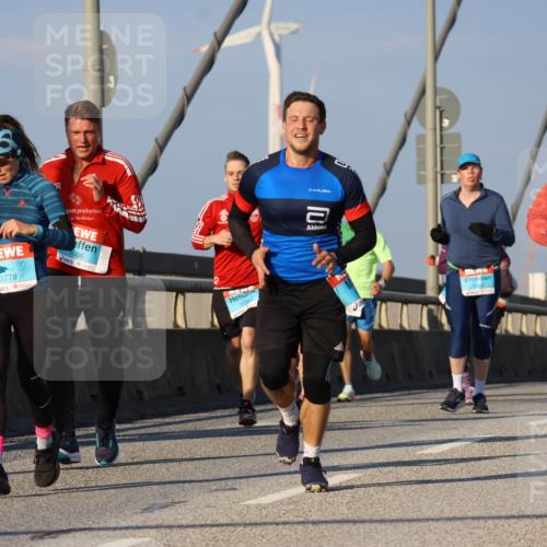 03.10.2025 - Köhlbrandbrückenlauf Strokosch-Dieckow http://msf.ph/oto/9111888 03.10.2025 09:44:54 Position 2 18, 3778, 1066, 1962 meine-sportfotos.de