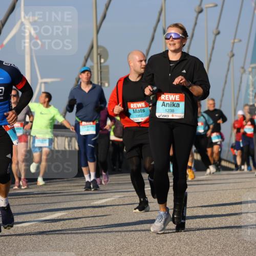 03.10.2025 - Köhlbrandbrückenlauf Strokosch-Dieckow http://msf.ph/oto/9111901 03.10.2025 09:44:55 Position 2 1962, 1238, 1402 meine-sportfotos.de