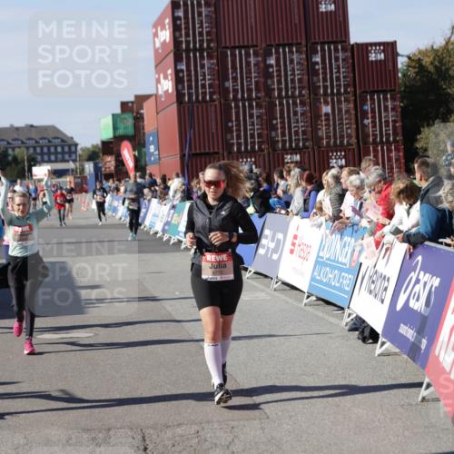 03.10.2025 - Köhlbrandbrückenlauf Jannik Wohlers http://msf.ph/oto/9111917 03.10.2025 13:30:56 Ziel 4715, 4734, 4937, 5005, 5142, 5185, 5206, 5349, 5391, 5402, 5938, 6537 meine-sportfotos.de