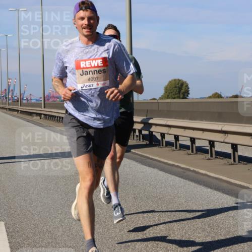 03.10.2025 - Köhlbrandbrückenlauf Strokosch-Dieckow http://msf.ph/oto/9111942 03.10.2025 12:40:11 Position 3 4087 meine-sportfotos.de