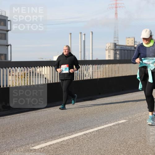 03.10.2025 - Köhlbrandbrückenlauf Lena Gebhardt http://msf.ph/oto/9111965 03.10.2025 10:15:46 Position 2 2488 meine-sportfotos.de