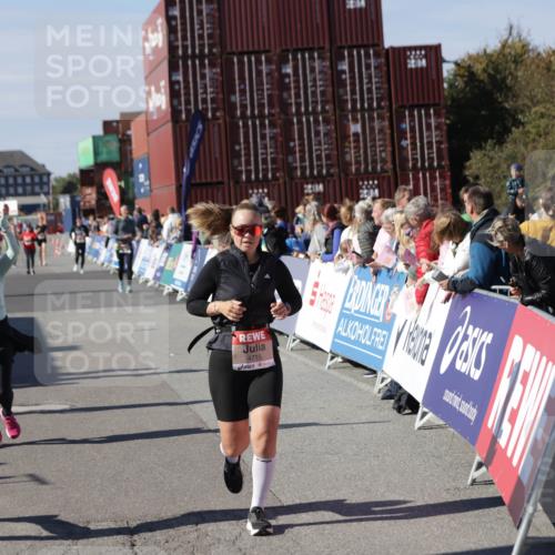 03.10.2025 - Köhlbrandbrückenlauf Jannik Wohlers http://msf.ph/oto/9111981 03.10.2025 13:30:56 Ziel 4715, 4734, 4937, 5005, 5142, 5185, 5206, 5349, 5391, 5402, 5938, 6537 meine-sportfotos.de
