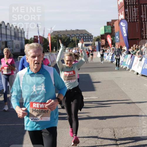 03.10.2025 - Köhlbrandbrückenlauf Jannik Wohlers http://msf.ph/oto/9111999 03.10.2025 13:30:58 Ziel 4715, 4734, 5005, 5142, 5185, 5206, 5349, 5402, 5938, 6537 meine-sportfotos.de