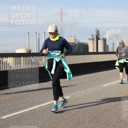03.10.2025 - Köhlbrandbrückenlauf Lena Gebhardt http://msf.ph/oto/9112006 03.10.2025 10:15:47 Position 2 2188, 2501 meine-sportfotos.de