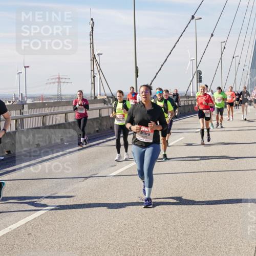 03.10.2025 - Köhlbrandbrückenlauf Michael Burmester http://msf.ph/oto/9112099 03.10.2025 12:54:17 Position 2 5377 meine-sportfotos.de