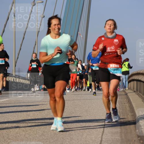 03.10.2025 - Köhlbrandbrückenlauf Strokosch-Dieckow http://msf.ph/oto/9112113 03.10.2025 09:45:19 Position 2 2776 meine-sportfotos.de
