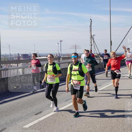 03.10.2025 - Köhlbrandbrückenlauf Michael Burmester http://msf.ph/oto/9112166 03.10.2025 12:54:20 Position 2 5928, 5982 meine-sportfotos.de