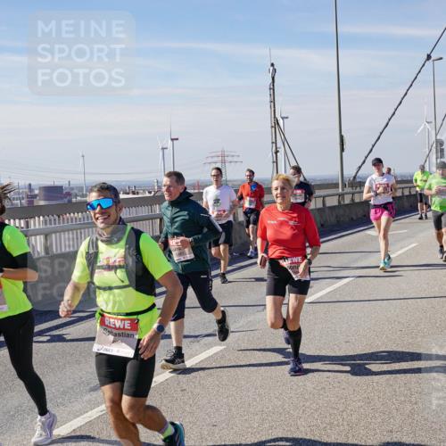 03.10.2025 - Köhlbrandbrückenlauf Michael Burmester http://msf.ph/oto/9112188 03.10.2025 12:54:21 Position 2 5928 meine-sportfotos.de