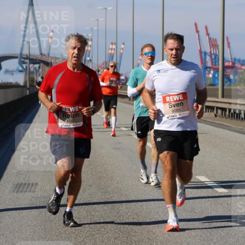 03.10.2025 - Köhlbrandbrückenlauf Strokosch-Dieckow http://msf.ph/oto/9112227 03.10.2025 12:41:05 Position 3 4142, 6085 meine-sportfotos.de