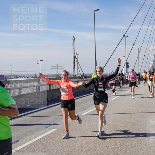 03.10.2025 - Köhlbrandbrückenlauf Michael Burmester http://msf.ph/oto/9112293 03.10.2025 12:54:26 Position 2 5235, 4749 meine-sportfotos.de