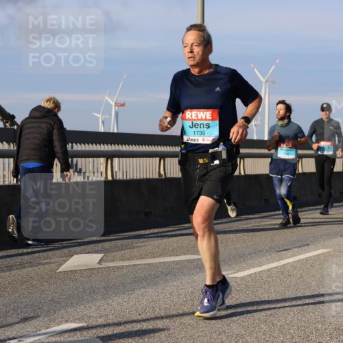 03.10.2025 - Köhlbrandbrückenlauf Strokosch-Dieckow http://msf.ph/oto/9112338 03.10.2025 09:45:40 Position 2 1739 meine-sportfotos.de
