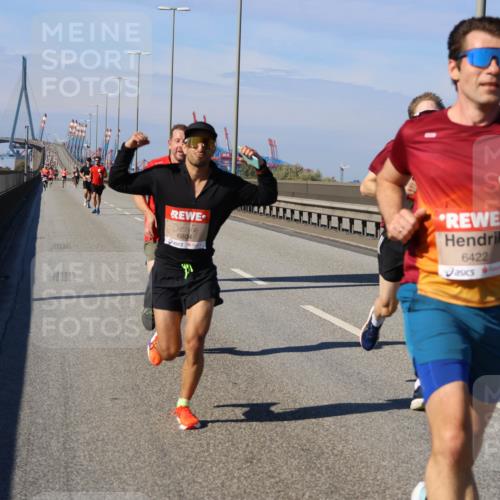 03.10.2025 - Köhlbrandbrückenlauf Strokosch-Dieckow http://msf.ph/oto/9112339 03.10.2025 12:41:15 Position 3 6804, 6422 meine-sportfotos.de