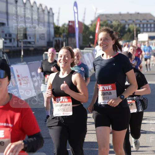 03.10.2025 - Köhlbrandbrückenlauf Jannik Wohlers http://msf.ph/oto/9112353 03.10.2025 13:31:15 Ziel 4800, 4967, 5030, 5310, 5362, 5378, 5772, 5773, 6242, 6243, 6375, 6559, 6731 meine-sportfotos.de