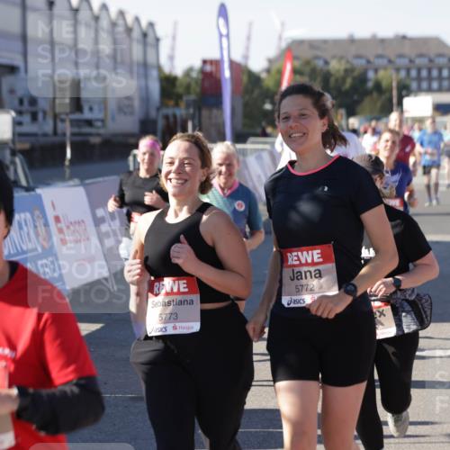 03.10.2025 - Köhlbrandbrückenlauf Jannik Wohlers http://msf.ph/oto/9112360 03.10.2025 13:31:15 Ziel 4800, 4967, 5030, 5310, 5362, 5378, 5772, 5773, 6242, 6243, 6375, 6559, 6731 meine-sportfotos.de