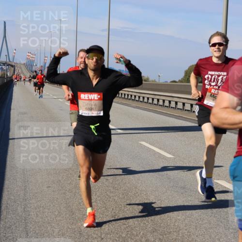 03.10.2025 - Köhlbrandbrückenlauf Strokosch-Dieckow http://msf.ph/oto/9112368 03.10.2025 12:41:15 Position 3 6804, 201, 6422 meine-sportfotos.de