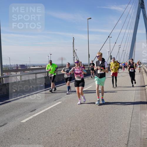 03.10.2025 - Köhlbrandbrückenlauf Michael Burmester http://msf.ph/oto/9112399 03.10.2025 12:54:30 Position 2  meine-sportfotos.de