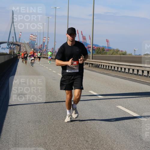 03.10.2025 - Köhlbrandbrückenlauf Strokosch-Dieckow http://msf.ph/oto/9112447 03.10.2025 12:41:27 Position 3 4089 meine-sportfotos.de