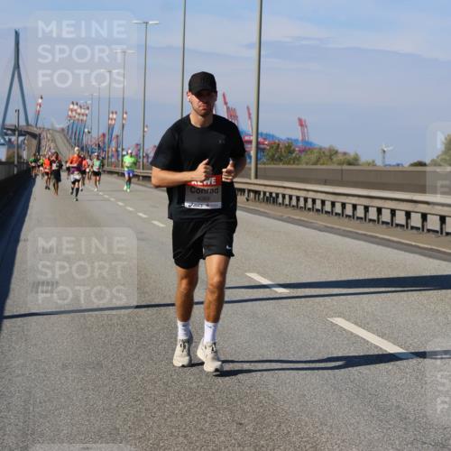 03.10.2025 - Köhlbrandbrückenlauf Strokosch-Dieckow http://msf.ph/oto/9112451 03.10.2025 12:41:27 Position 3 4089 meine-sportfotos.de
