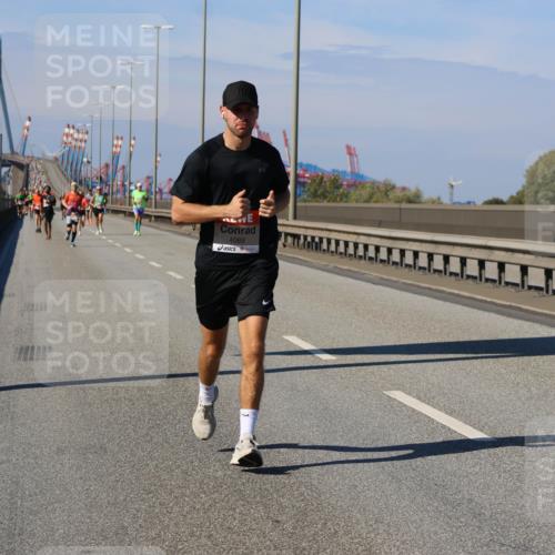 03.10.2025 - Köhlbrandbrückenlauf Strokosch-Dieckow http://msf.ph/oto/9112455 03.10.2025 12:41:27 Position 3 4089 meine-sportfotos.de