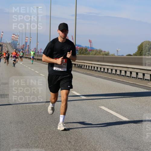 03.10.2025 - Köhlbrandbrückenlauf Strokosch-Dieckow http://msf.ph/oto/9112461 03.10.2025 12:41:27 Position 3 4089 meine-sportfotos.de