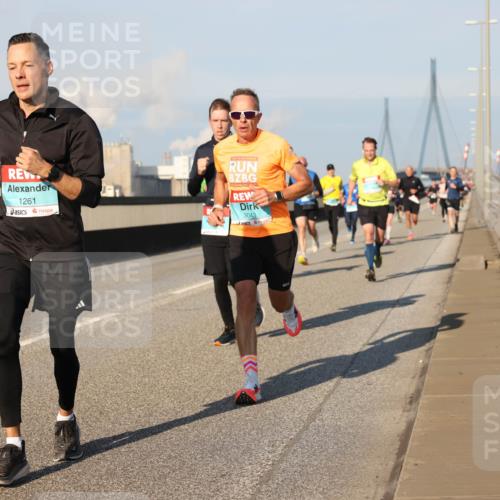 03.10.2025 - Köhlbrandbrückenlauf Lena Gebhardt http://msf.ph/oto/9112478 03.10.2025 09:42:27 Position 2 1261, 3043 meine-sportfotos.de