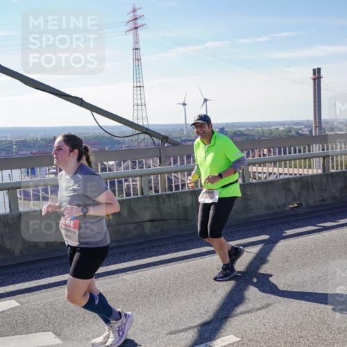 03.10.2025 - Köhlbrandbrückenlauf Michael Burmester http://msf.ph/oto/9112497 03.10.2025 12:54:33 Position 2 4934 meine-sportfotos.de