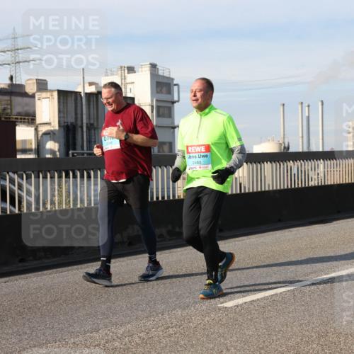 03.10.2025 - Köhlbrandbrückenlauf Lena Gebhardt http://msf.ph/oto/9112500 03.10.2025 10:16:03 Position 2 3349, 2480 meine-sportfotos.de