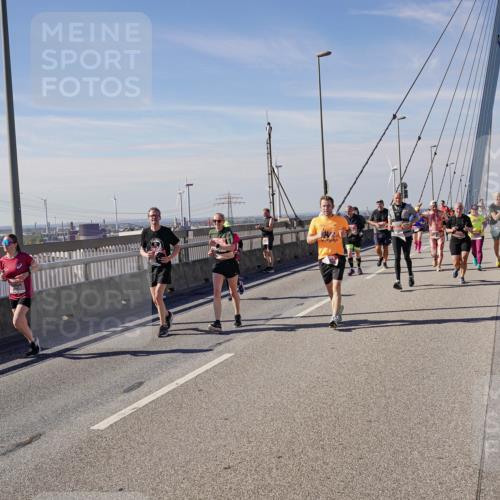 03.10.2025 - Köhlbrandbrückenlauf Michael Burmester http://msf.ph/oto/9112521 03.10.2025 12:54:34 Position 2  meine-sportfotos.de