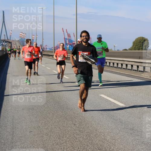 03.10.2025 - Köhlbrandbrückenlauf Strokosch-Dieckow http://msf.ph/oto/9112549 03.10.2025 12:41:42 Position 3  meine-sportfotos.de