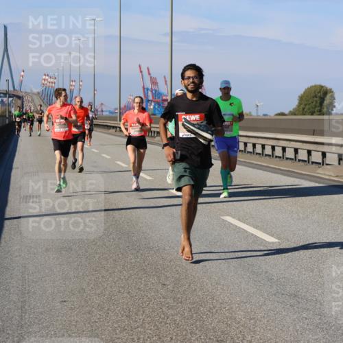 03.10.2025 - Köhlbrandbrückenlauf Strokosch-Dieckow http://msf.ph/oto/9112554 03.10.2025 12:41:42 Position 3  meine-sportfotos.de