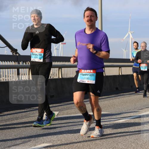 03.10.2025 - Köhlbrandbrückenlauf Strokosch-Dieckow http://msf.ph/oto/9112569 03.10.2025 09:46:02 Position 2 3380, 2990 meine-sportfotos.de