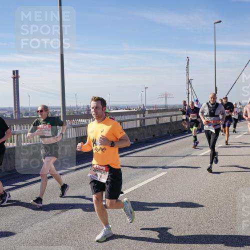 03.10.2025 - Köhlbrandbrückenlauf Michael Burmester http://msf.ph/oto/9112585 03.10.2025 12:54:36 Position 2  meine-sportfotos.de