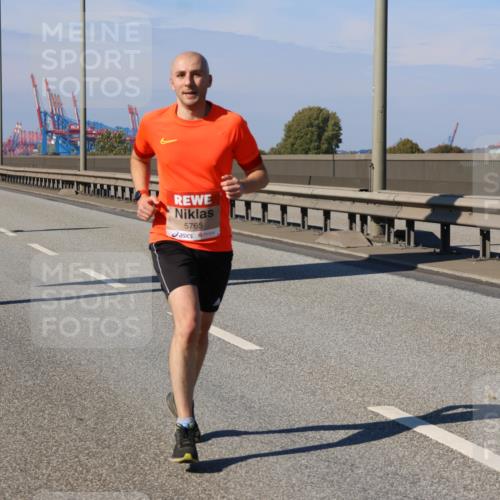 03.10.2025 - Köhlbrandbrückenlauf Strokosch-Dieckow http://msf.ph/oto/9112621 03.10.2025 12:41:47 Position 3 5765 meine-sportfotos.de