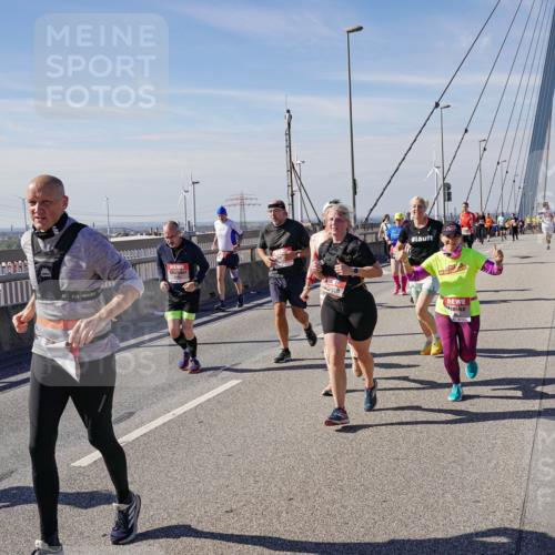 03.10.2025 - Köhlbrandbrückenlauf Michael Burmester http://msf.ph/oto/9112629 03.10.2025 12:54:38 Position 2  meine-sportfotos.de