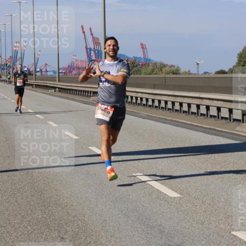 03.10.2025 - Köhlbrandbrückenlauf Strokosch-Dieckow http://msf.ph/oto/9112682 03.10.2025 12:41:52 Position 3  meine-sportfotos.de