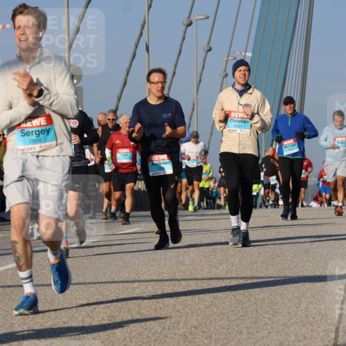 03.10.2025 - Köhlbrandbrückenlauf Strokosch-Dieckow http://msf.ph/oto/9112689 03.10.2025 09:46:13 Position 2 2858, 2134, 1406, 2027 meine-sportfotos.de
