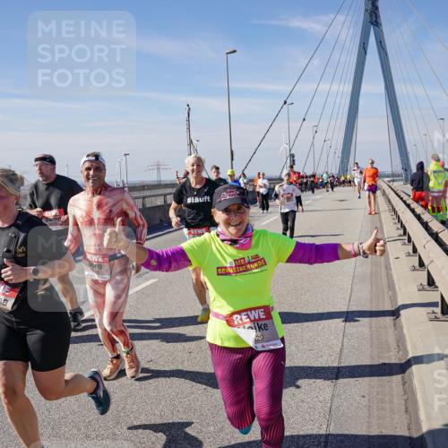 03.10.2025 - Köhlbrandbrückenlauf Michael Burmester http://msf.ph/oto/9112692 03.10.2025 12:54:40 Position 2 29 meine-sportfotos.de