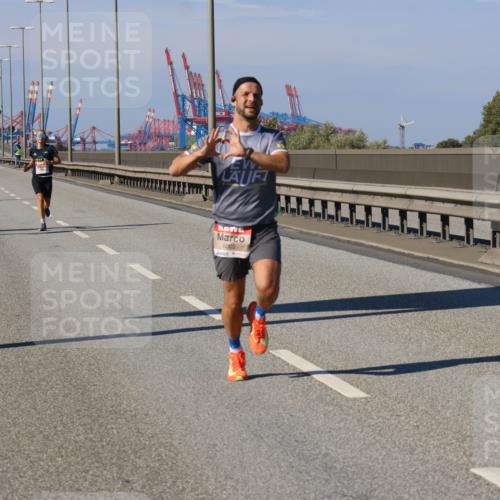 03.10.2025 - Köhlbrandbrückenlauf Strokosch-Dieckow http://msf.ph/oto/9112696 03.10.2025 12:41:52 Position 3 6002 meine-sportfotos.de