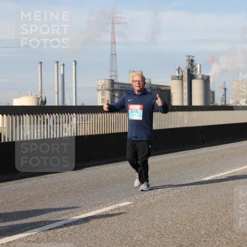 03.10.2025 - Köhlbrandbrückenlauf Lena Gebhardt http://msf.ph/oto/9112725 03.10.2025 10:16:24 Position 2 3517 meine-sportfotos.de
