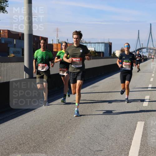 03.10.2025 - Köhlbrandbrückenlauf Strokosch-Dieckow http://msf.ph/oto/9112726 03.10.2025 12:41:59 Position 3 6817 meine-sportfotos.de