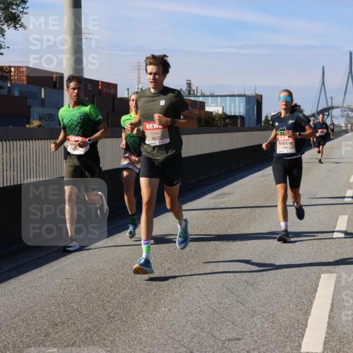 03.10.2025 - Köhlbrandbrückenlauf Strokosch-Dieckow http://msf.ph/oto/9112745 03.10.2025 12:41:59 Position 3 6817, 4060 meine-sportfotos.de
