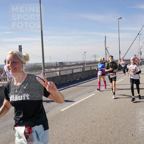 03.10.2025 - Köhlbrandbrückenlauf Michael Burmester http://msf.ph/oto/9112764 03.10.2025 12:54:41 Position 2  meine-sportfotos.de