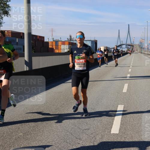 03.10.2025 - Köhlbrandbrückenlauf Strokosch-Dieckow http://msf.ph/oto/9112772 03.10.2025 12:42:00 Position 3 6817, 6621, 4060 meine-sportfotos.de